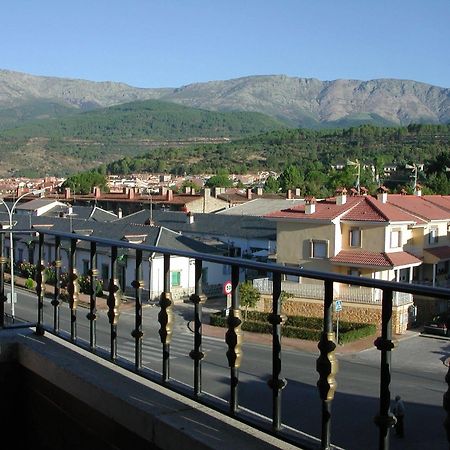Hostal Avenida Arenas de San Pedro Buitenkant foto