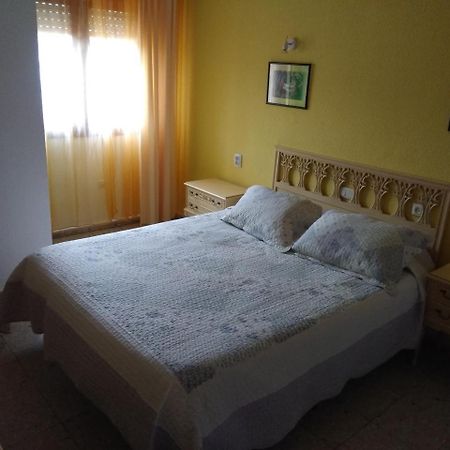 Hostal Avenida Arenas de San Pedro Buitenkant foto